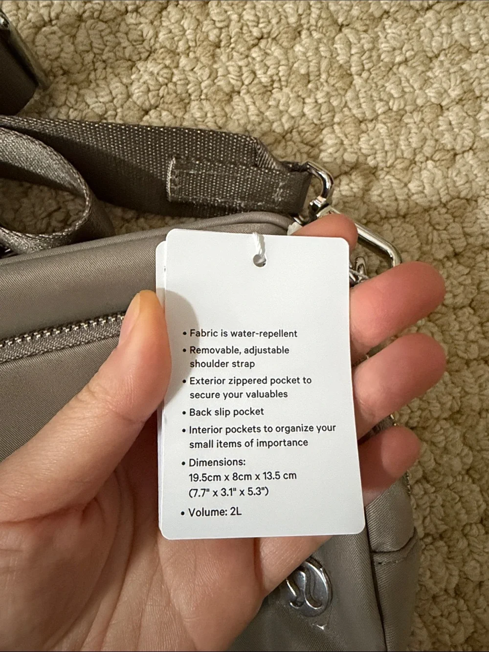 lululemon Everywhere Crossbody Bag in WSHG/SLVR (Silver)